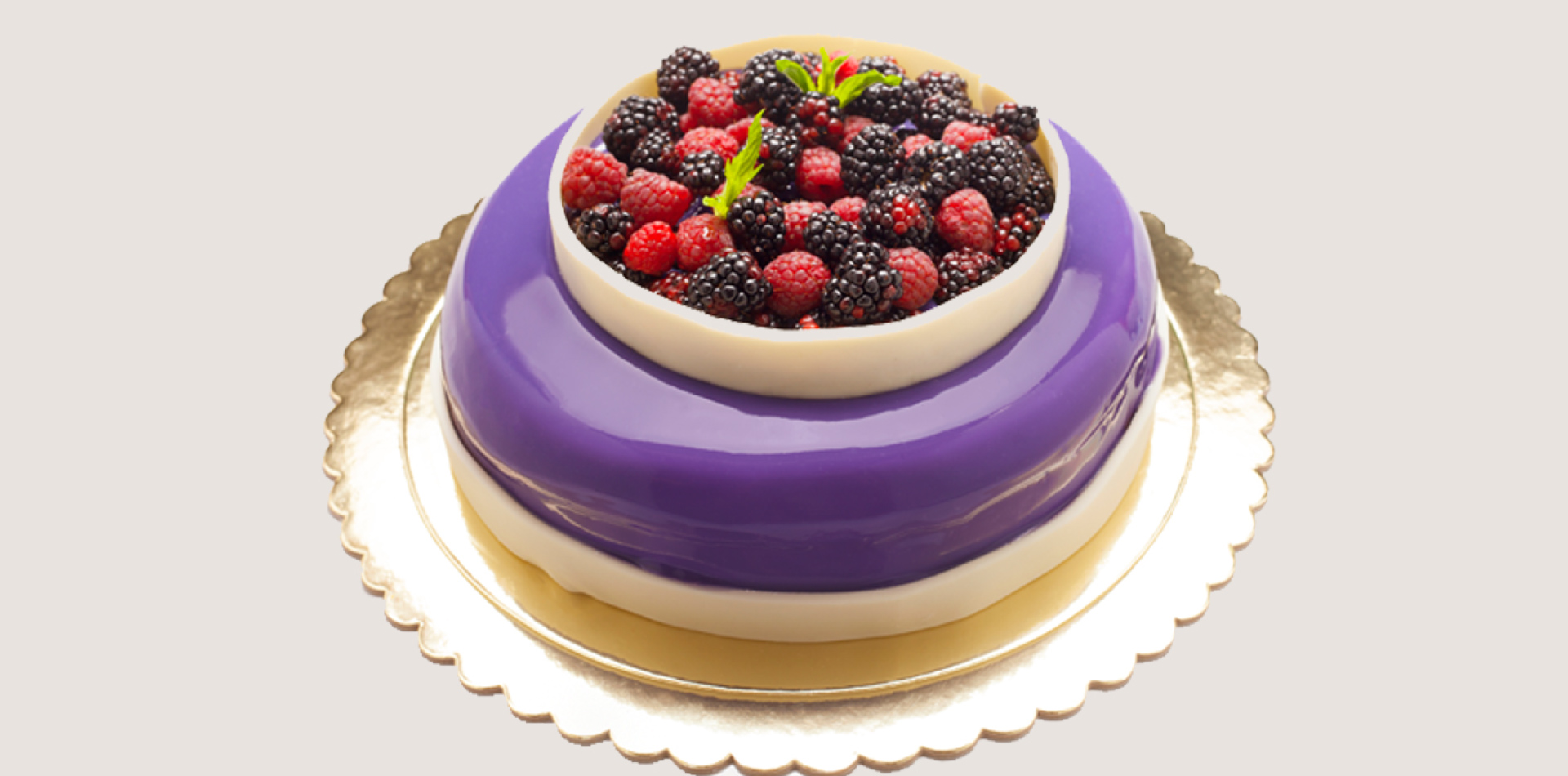 Torta Bosque Frutos Rojos - Línea Maestro